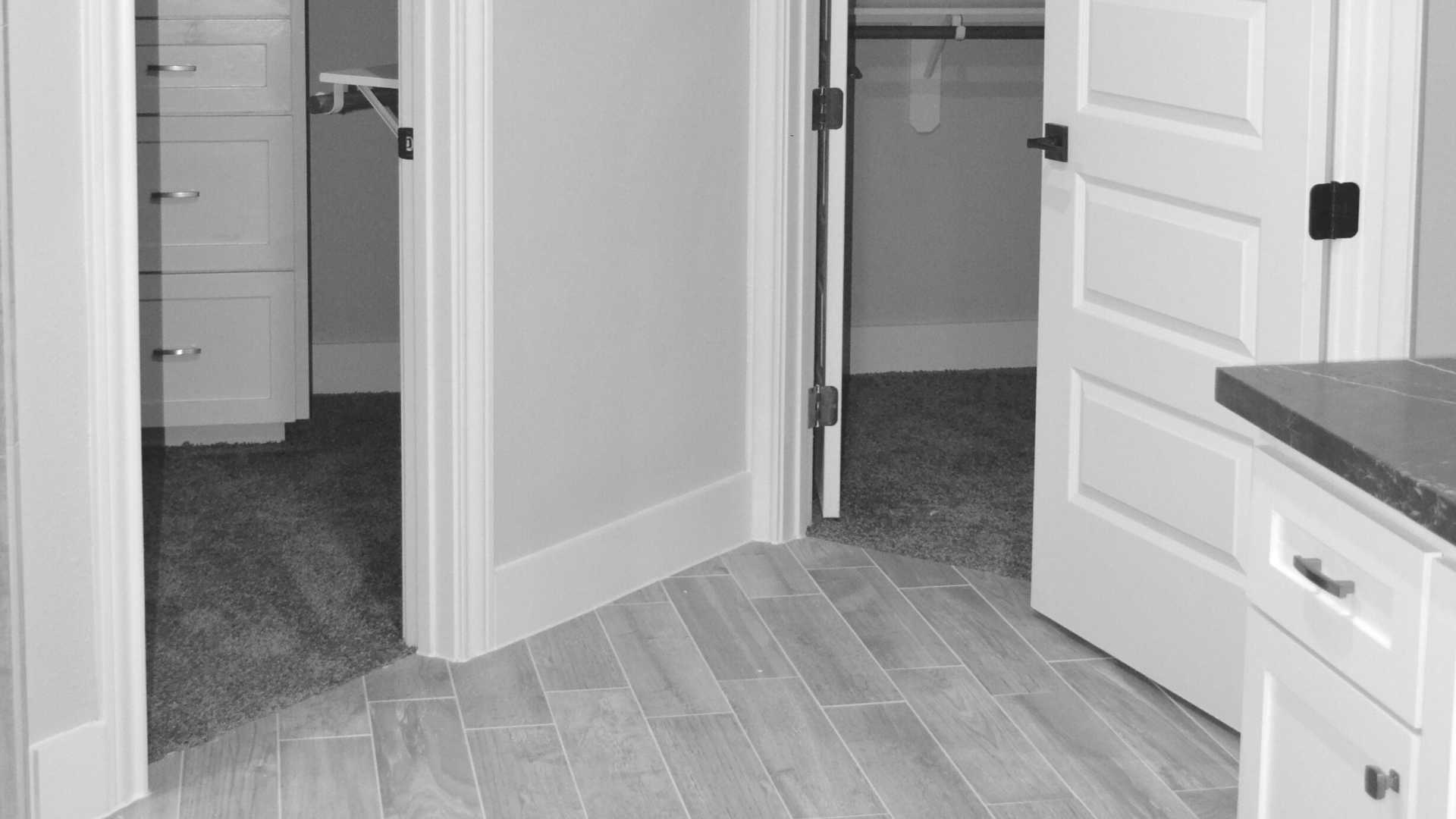 hero custom home remodeling paralax image